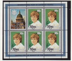 1981 Niue Royal Wedding Stamps 95c +5c S/S MNH (81958)